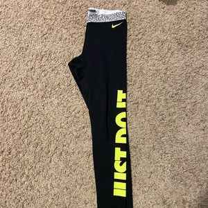 Nike leggings